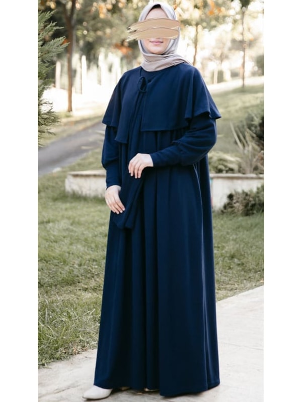 Pelerinli Örme Elbise