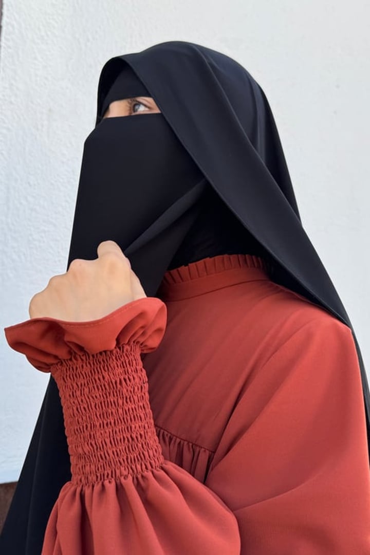 NİSA ELBİSE/ FERACE