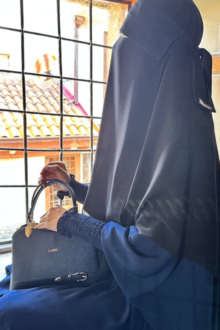 Oval Kesim Başsız Afgan Takımı