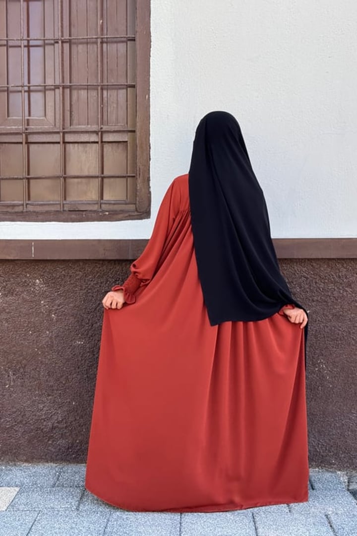 NİSA ELBİSE/ FERACE