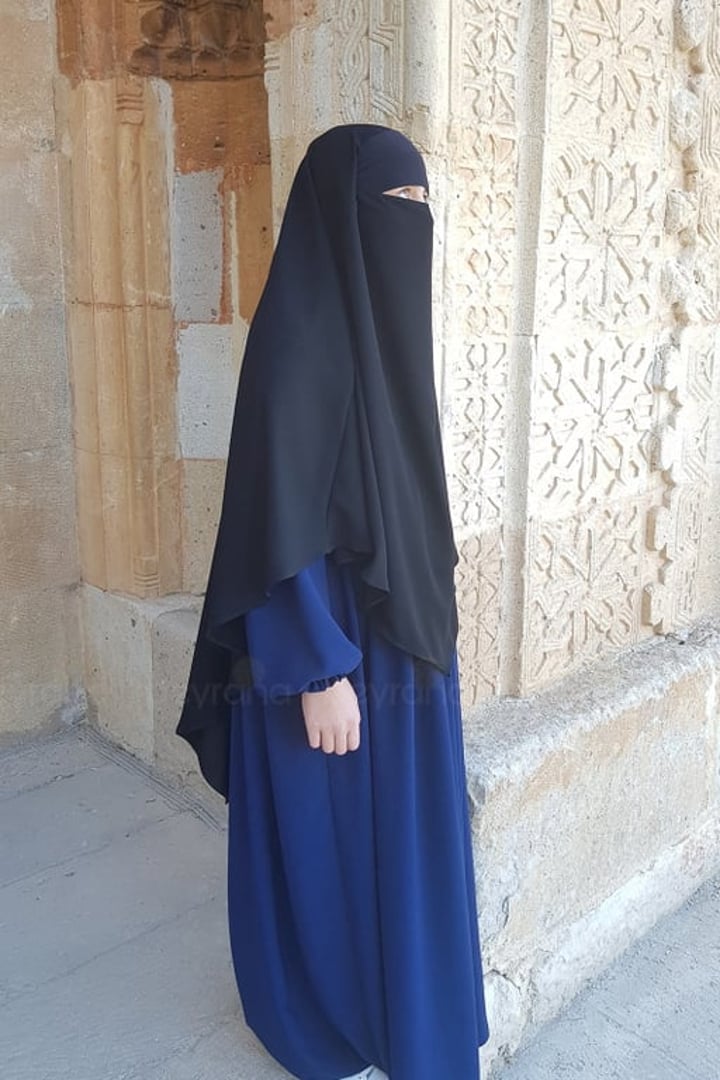 Orta Boy Tek Katlı Khimar Sufle